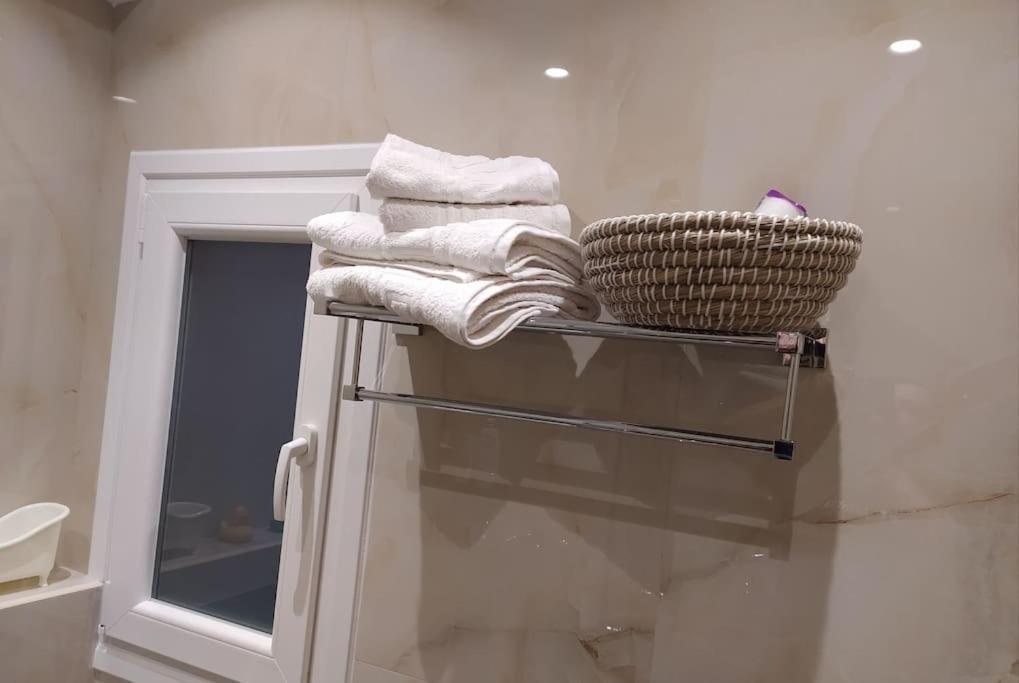 Xenofon'S Cozy Apartment Corfu  외부 사진